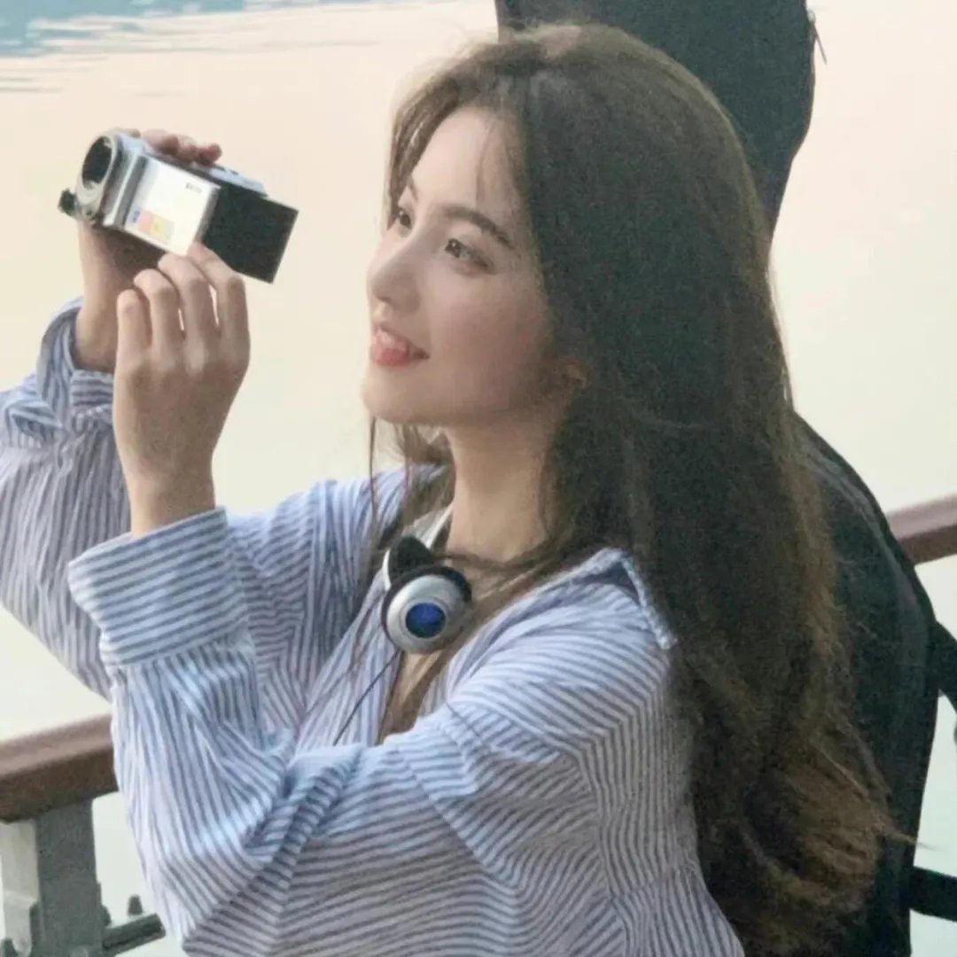 渺小而坚韧